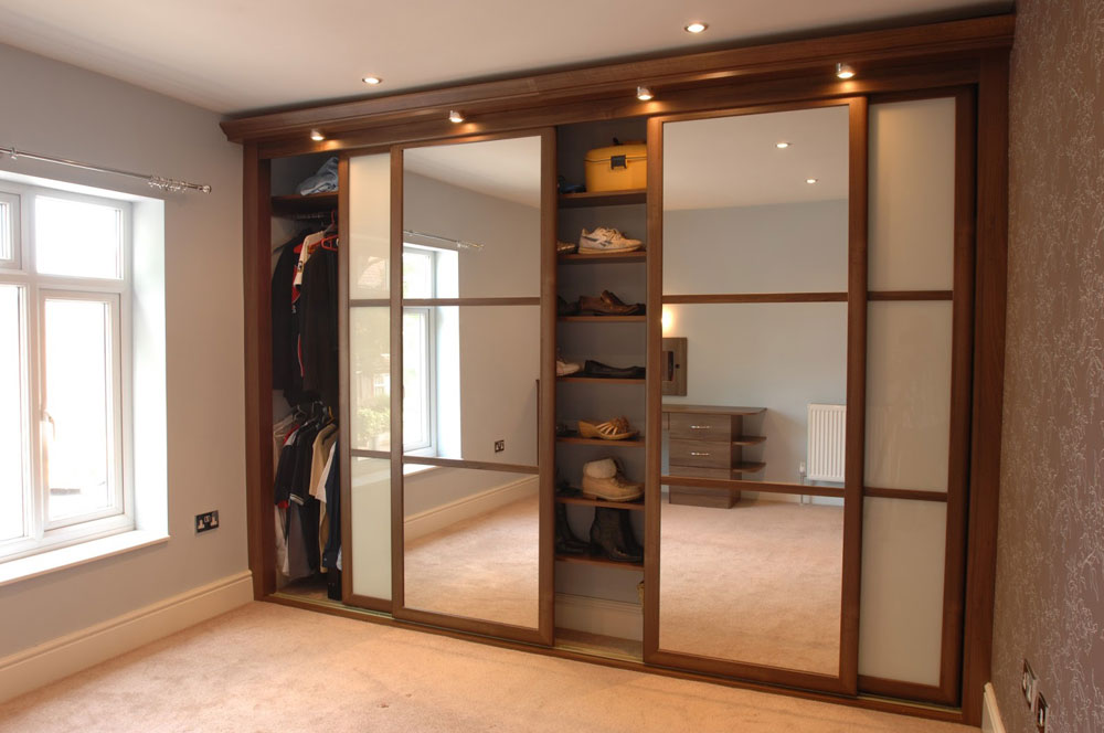 Mirror Wardrobes For Elegant Bedroom Designs