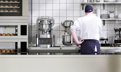 5 Essential Kitchen Equipment When Starting A Food Business