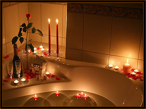 Beautiful Bathroom With Elegant Candles