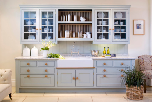 Kitchen with online crockery unit