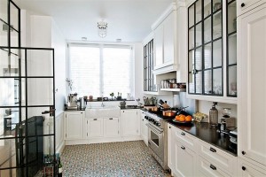 gorski-home-residence-kitchen-interior-design-with-white-cabinets-and-patterned-tile-flooring