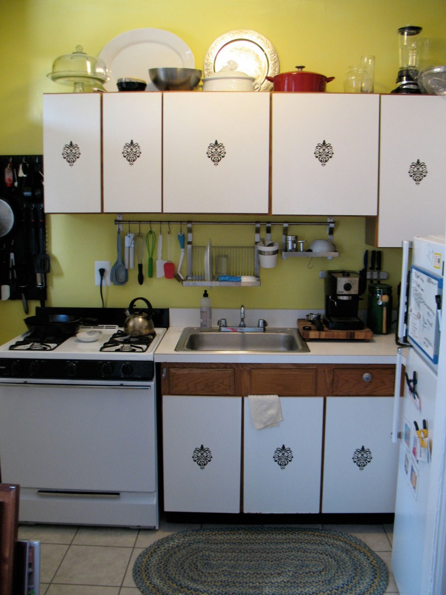 Smart amp; Wise space utilization for very small kitchens.