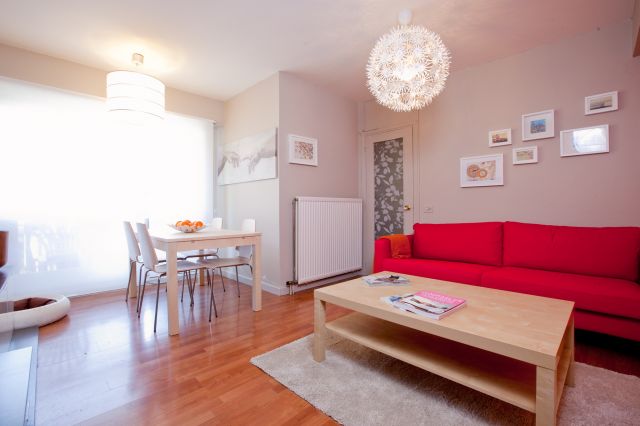 modern-pale-pink-living-room-ideas