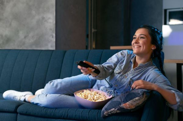 A Couch Potato’s Guide to Finding the Best Sofas for Binge-Watching