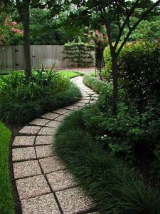 Nice-DIY-garden-path.-225x300