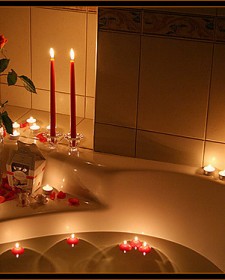 Beautiful Bathroom With Elegant Candles