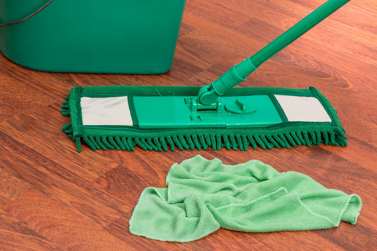 A Step-By-Step Guide for Cleaning Your Laminate Floors