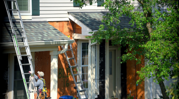 The Pros and Cons of Steel or Aluminum Gutters and Which to Choose for Your Home
